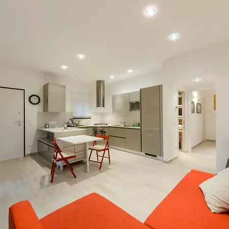 Altido Elegant House For 4, With Garden In * Garlenda