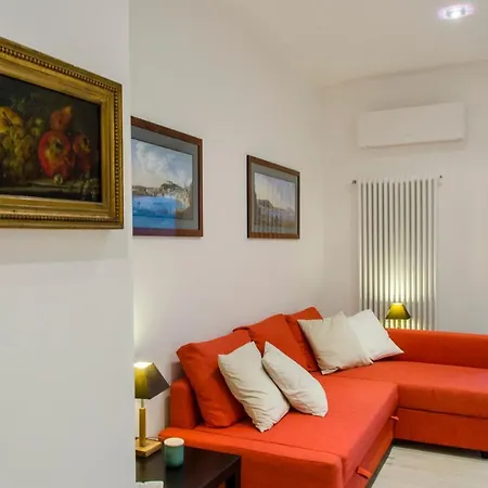 Vakantiehuis Altido Elegant House For 4, With Garden In *